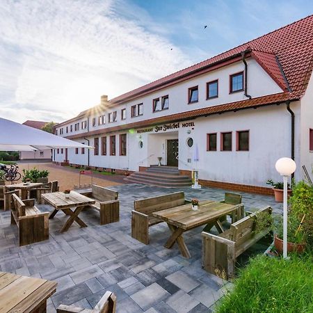 Hotel Und Restaurant "Zur Zwiebel" 佩讷明德 外观 照片