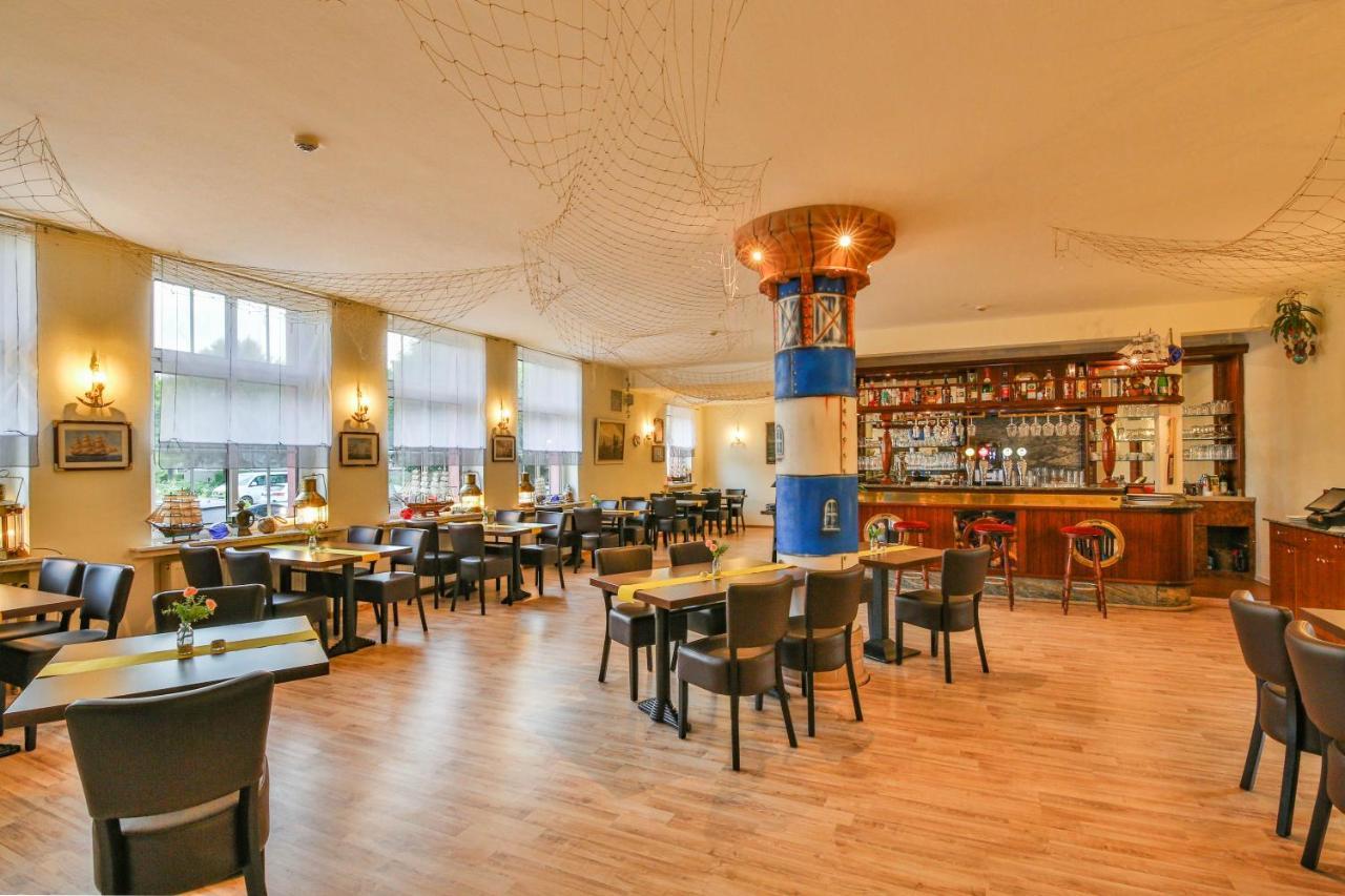 Hotel Und Restaurant "Zur Zwiebel" 佩讷明德 外观 照片