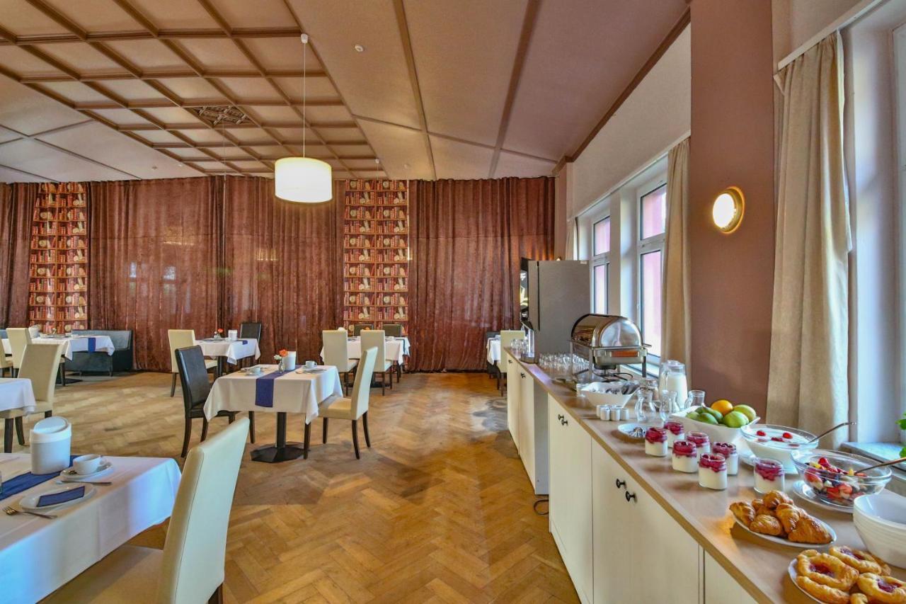 Hotel Und Restaurant "Zur Zwiebel" 佩讷明德 外观 照片