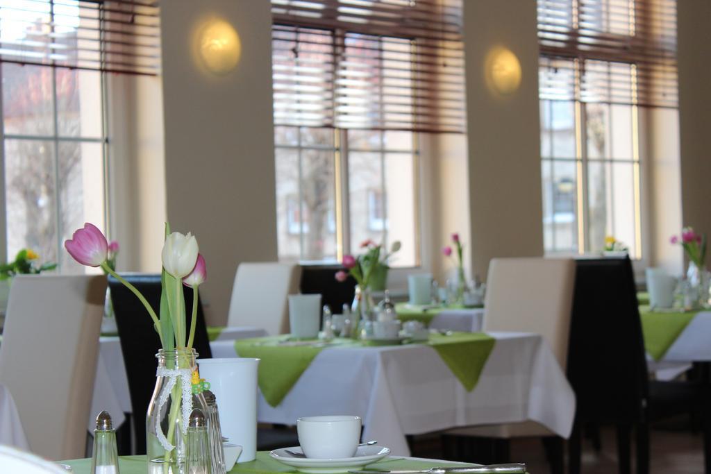 Hotel Und Restaurant "Zur Zwiebel" 佩讷明德 外观 照片