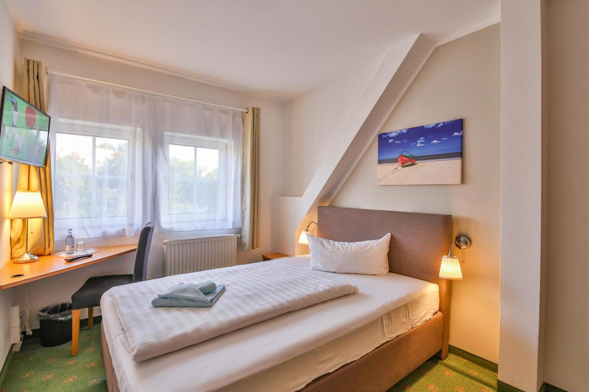 Hotel Und Restaurant "Zur Zwiebel" 佩讷明德 客房 照片