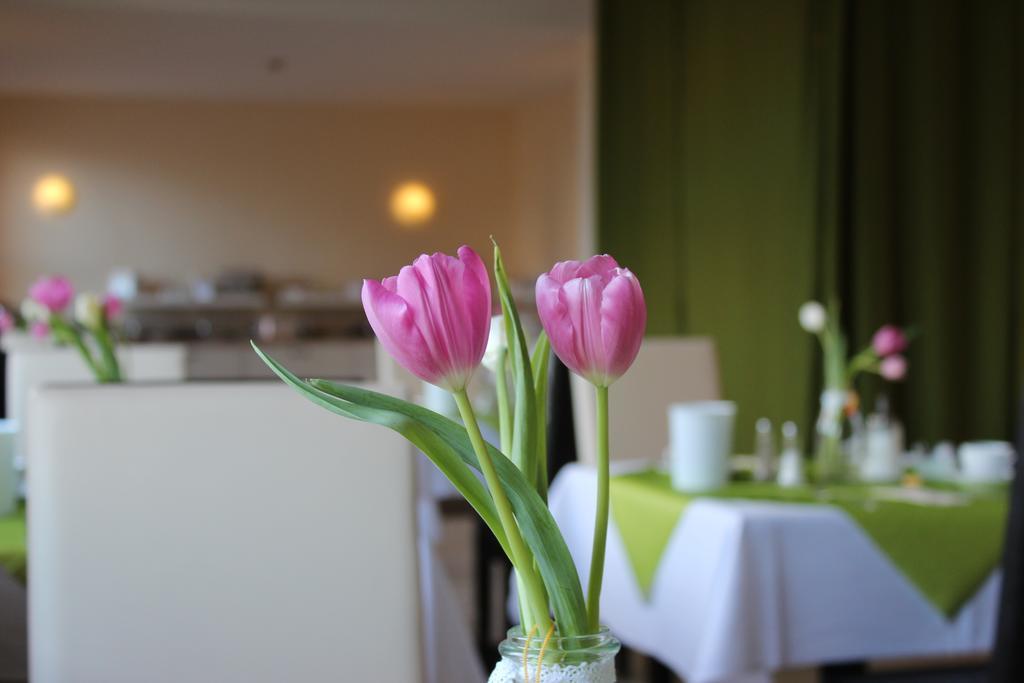 Hotel Und Restaurant "Zur Zwiebel" 佩讷明德 外观 照片